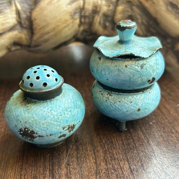 Set of Vintage Chinese Mini Cloisonne Stacked Salt Pepper Shaker Cellars - Picture 5 of 11